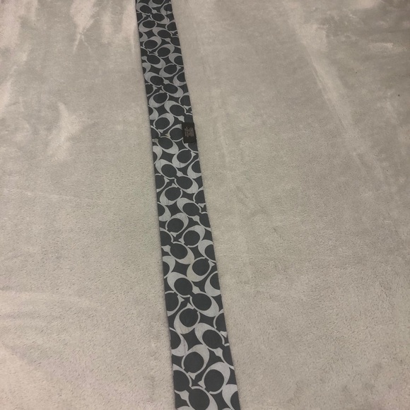 Coach Silk Ribbon - Picture 3 of 4